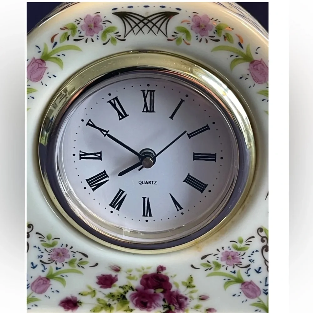 JJI International Porcelain Desk Clock Works Vintage Quartz Colorful Floral